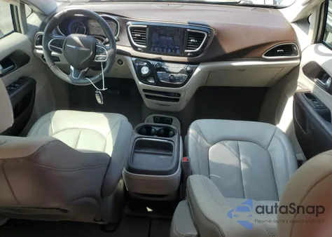 2017 Chrysler Pacifica Touring L from USA, damaged, VIN 2C4RC1BG9HR832193